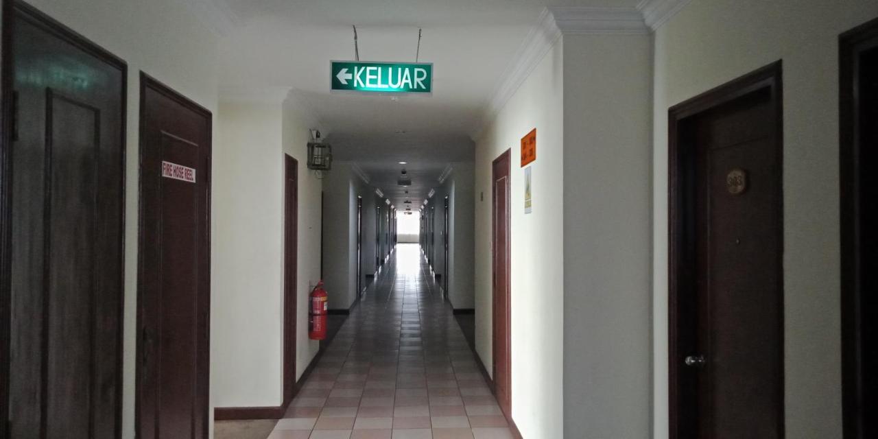 The Upper Deck Hotel Kudat Kültér fotó