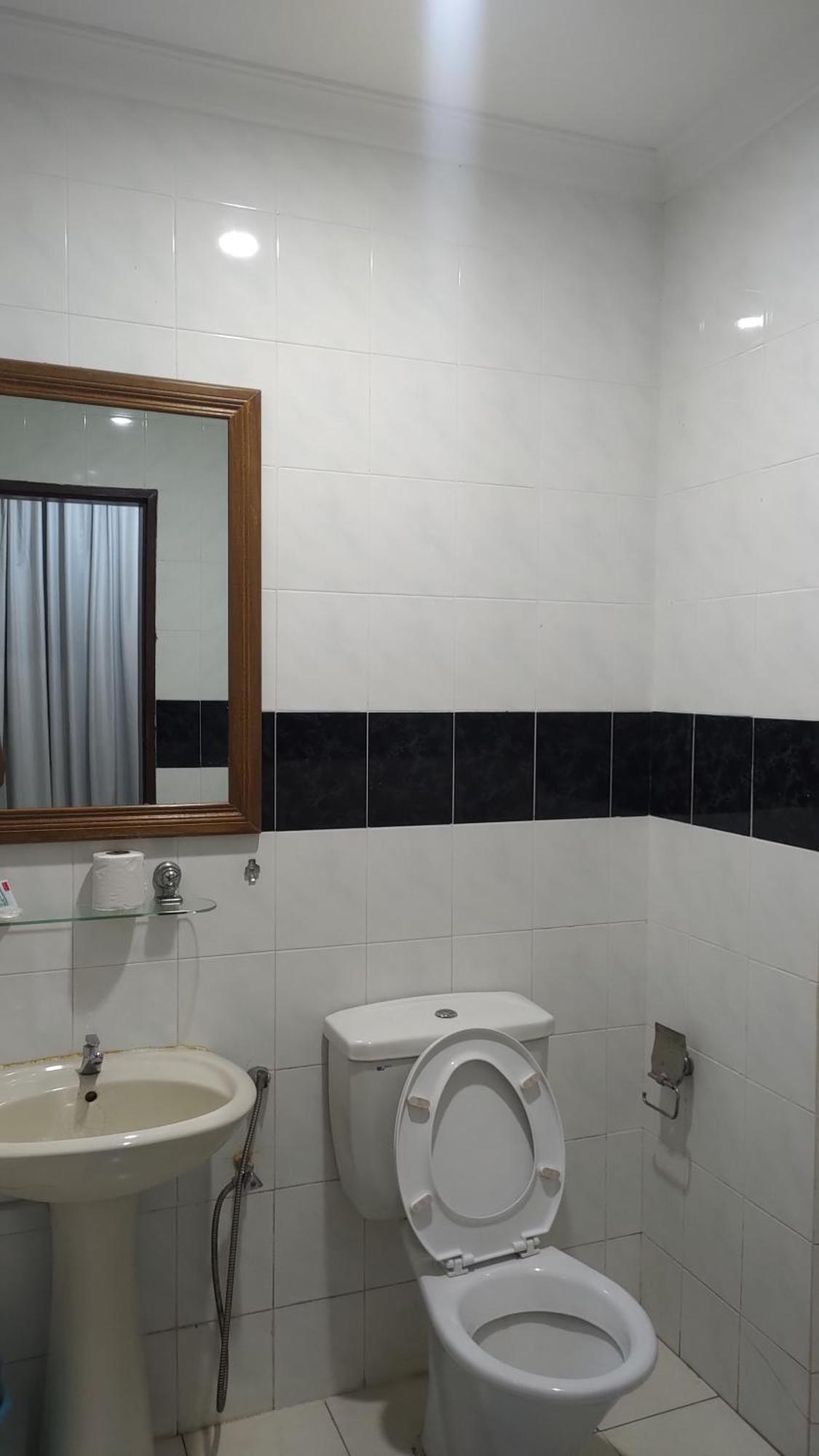 The Upper Deck Hotel Kudat Kültér fotó
